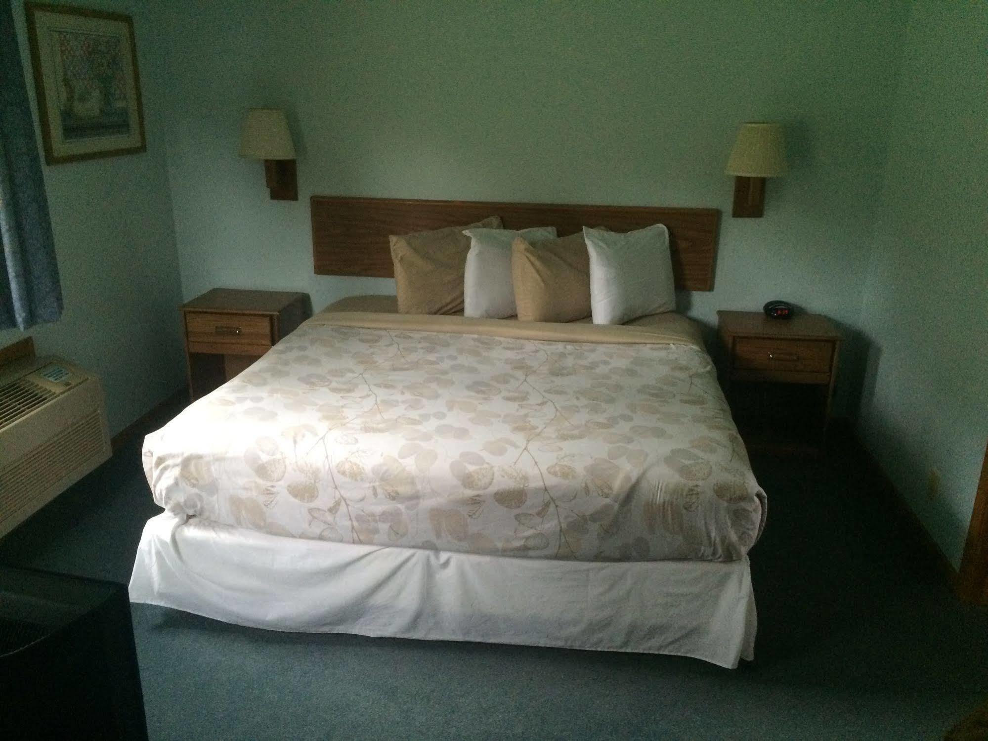 Day'S End Motel Plainville Luaran gambar